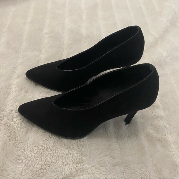 H&M Black Suede Pointed Toe Pumps Heels Size 7 - Picture 3 of 13